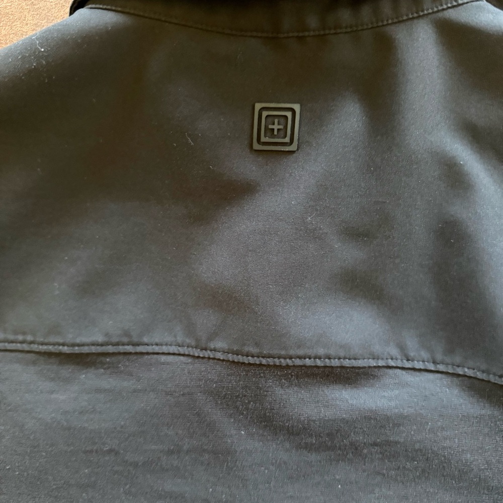 5.11 Tactical Men's Black Short Sleeve Polo Shirt Small Axis - Picture 6 of 6